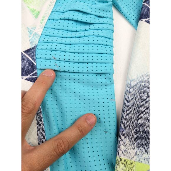 Ivivva Scuba Geo Pattern Sweatshirt Jacket - Girls 12 - Picture 6 of 8